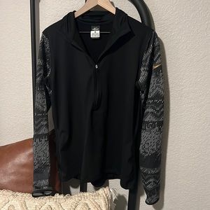 Women’s Nike Quarter Zip